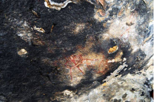 2014-07-19 18_33_16-10,000-year-old rock paintings depicting aliens and UFOs found in Chhattisgarh -